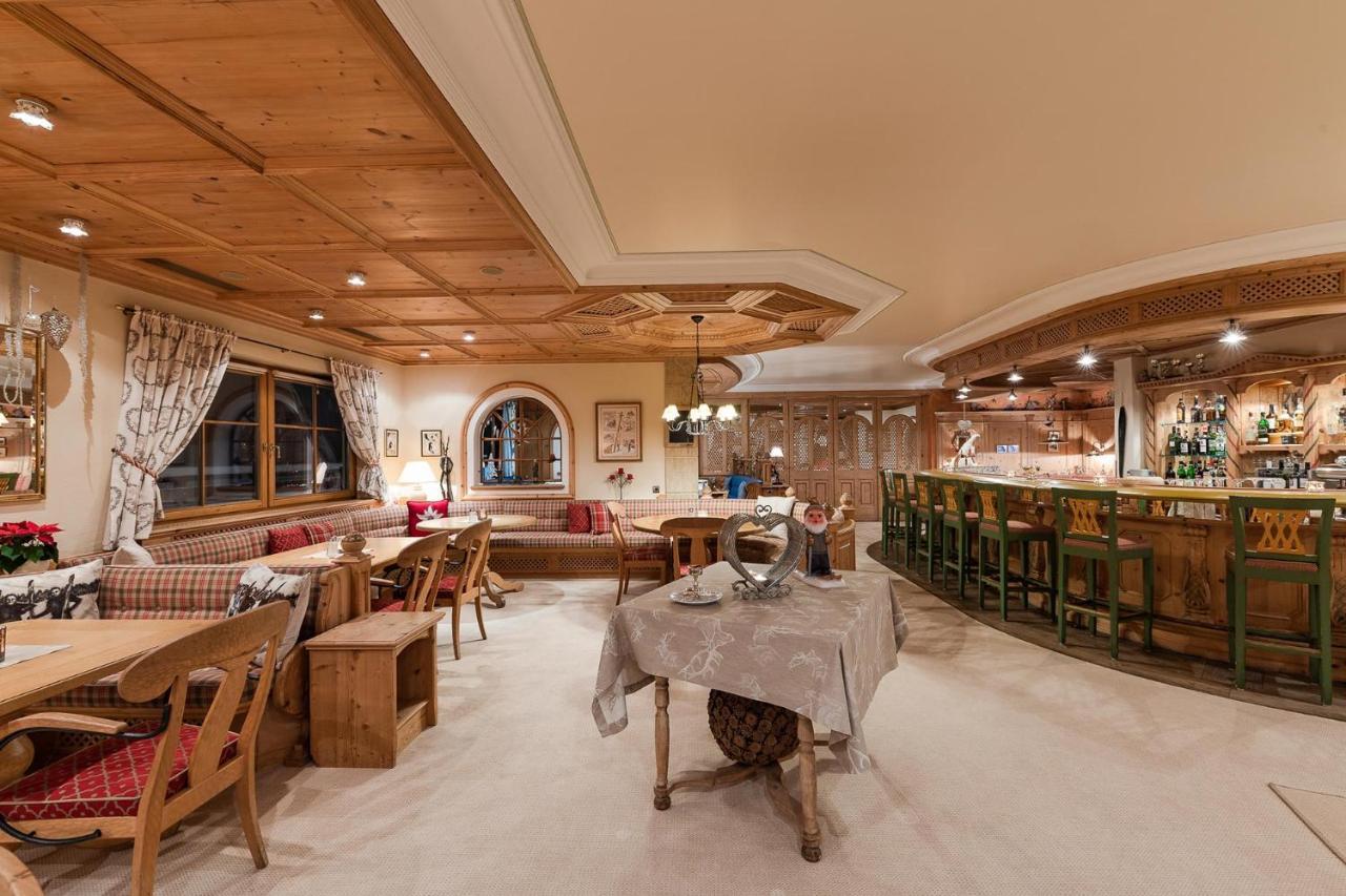 Bed & Breakfast Hotel Guggis Zuers Екстер'єр фото