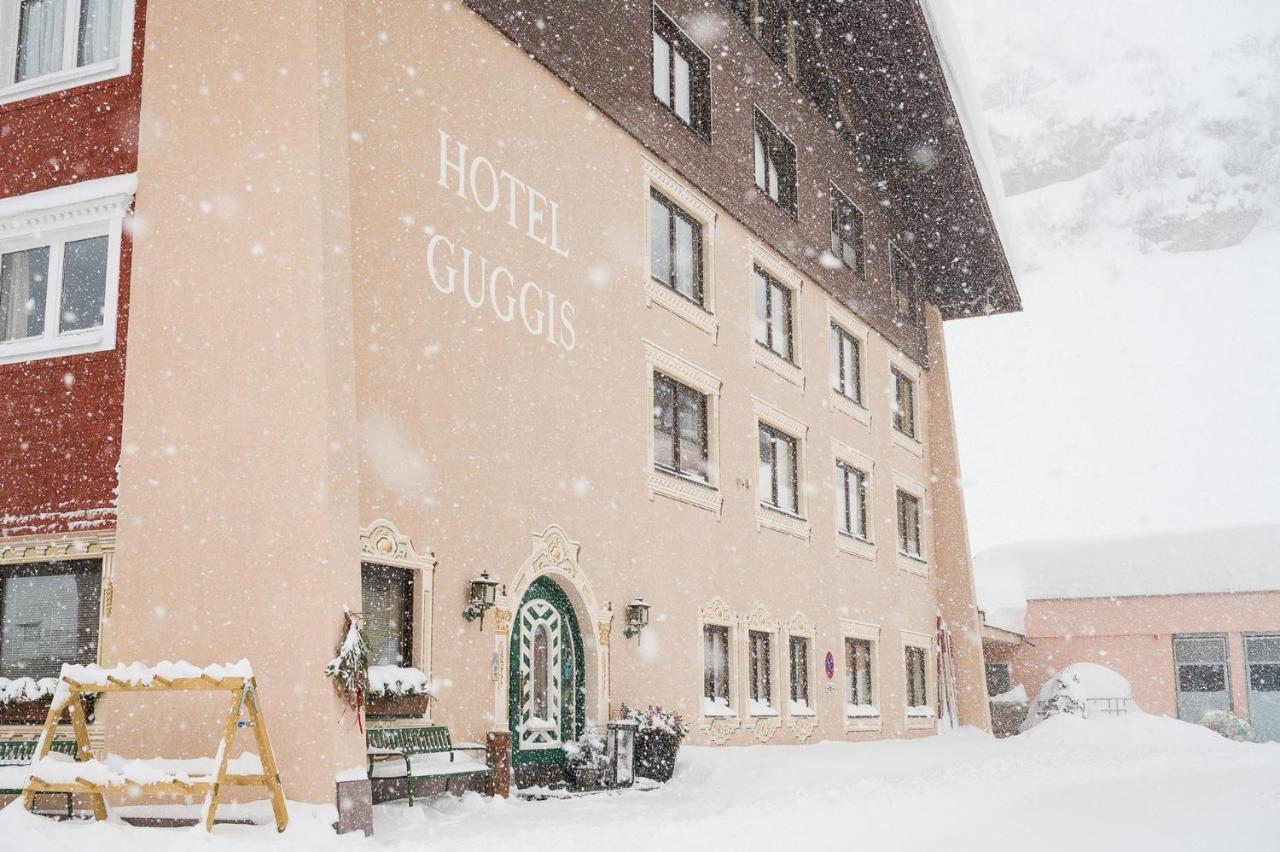 Bed & Breakfast Hotel Guggis Zuers Екстер'єр фото
